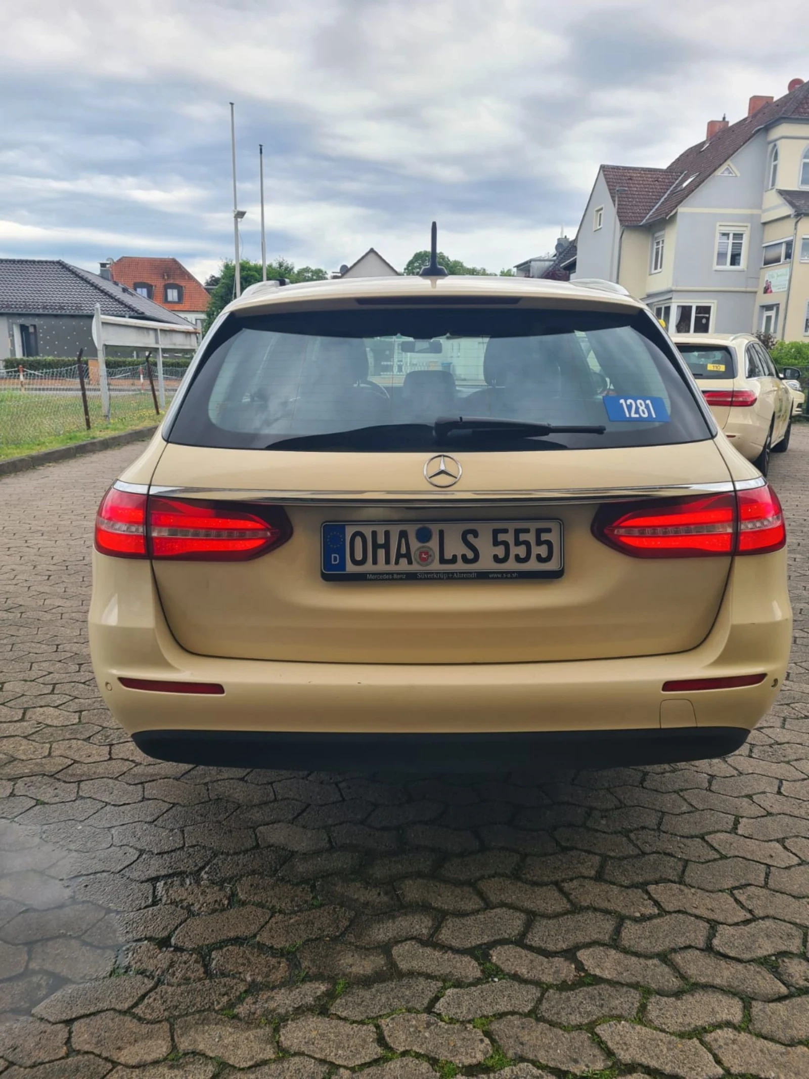 Mercedes-Benz E 200 Докарана на ход - изображение 2