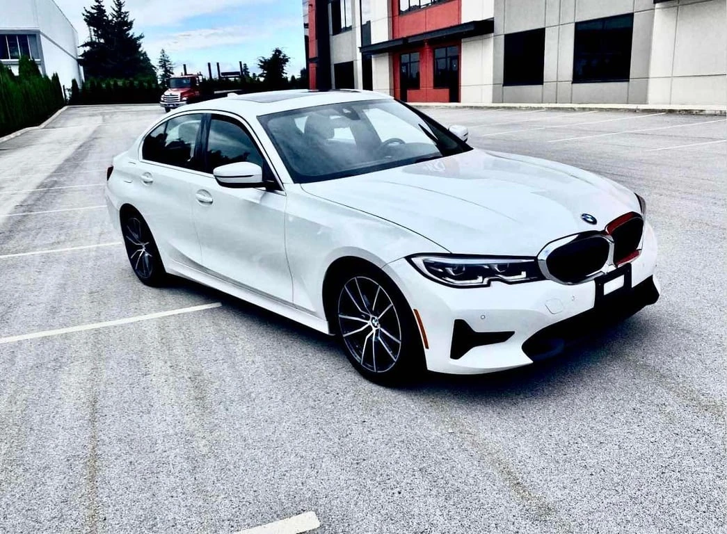 BMW 330 * xDrive * CARFAX * БЕЗ ПЪРВОНАЧАЛНА ВНОСКА - изображение 2