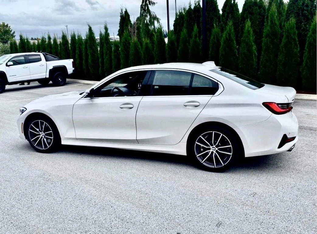 BMW 330 * xDrive * CARFAX * БЕЗ ПЪРВОНАЧАЛНА ВНОСКА - изображение 8