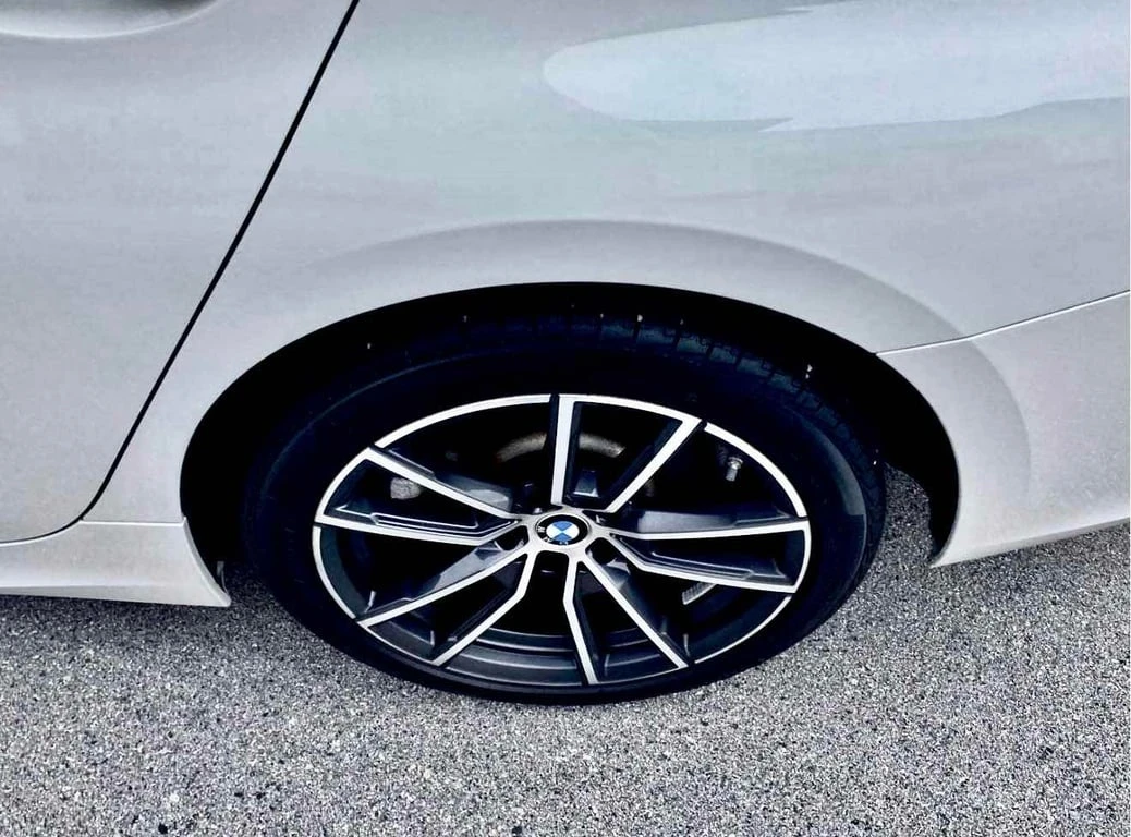 BMW 330 * xDrive * CARFAX * БЕЗ ПЪРВОНАЧАЛНА ВНОСКА - изображение 9