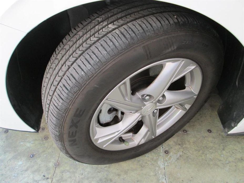 Hyundai Sonata 2.0 LPG Smart * НАЙ-ДОБРА ЦЕНА В БЪЛГАРИЯ*  - изображение 5