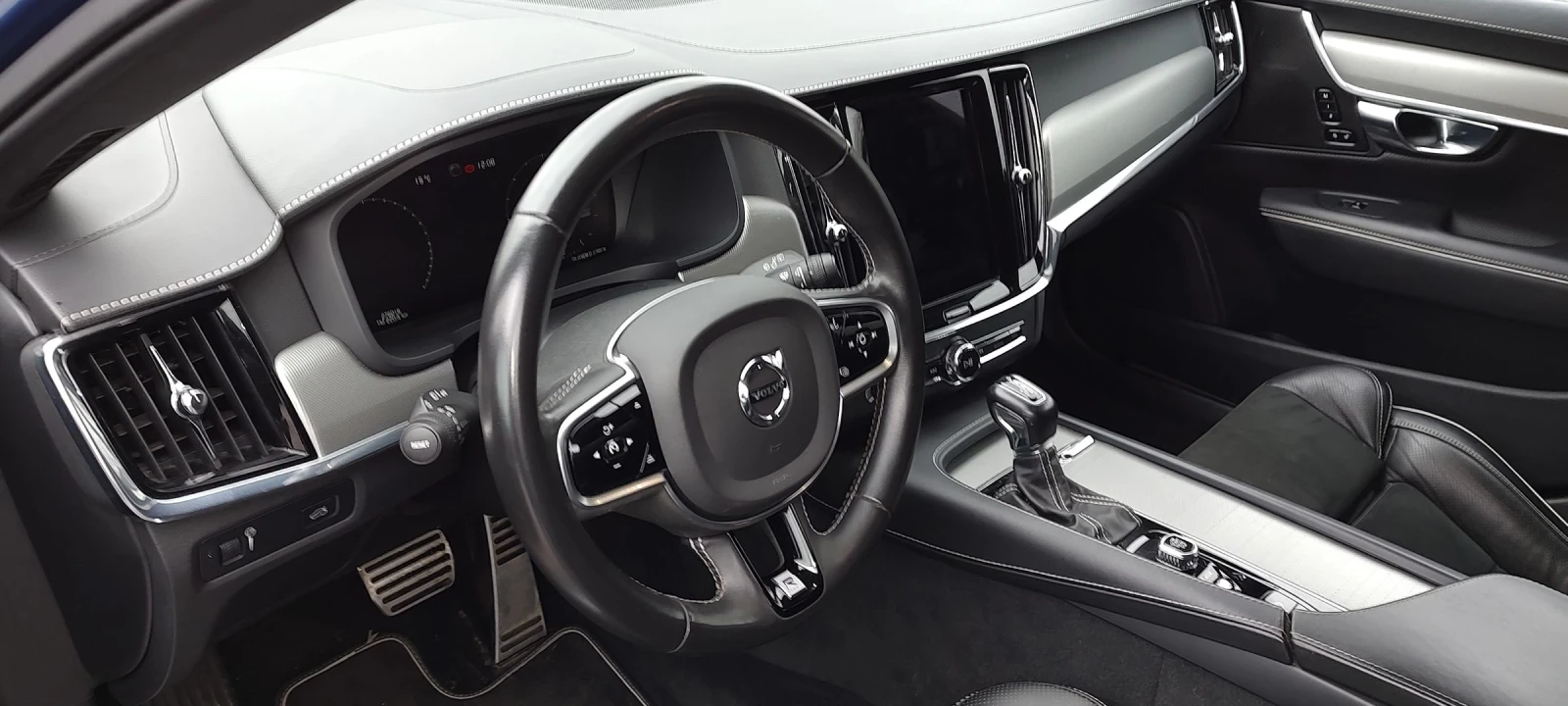 Volvo V90 D4 R design  - изображение 4