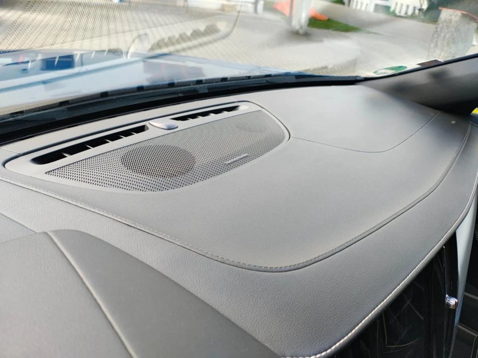 Volvo V90 D4 R design  - изображение 9