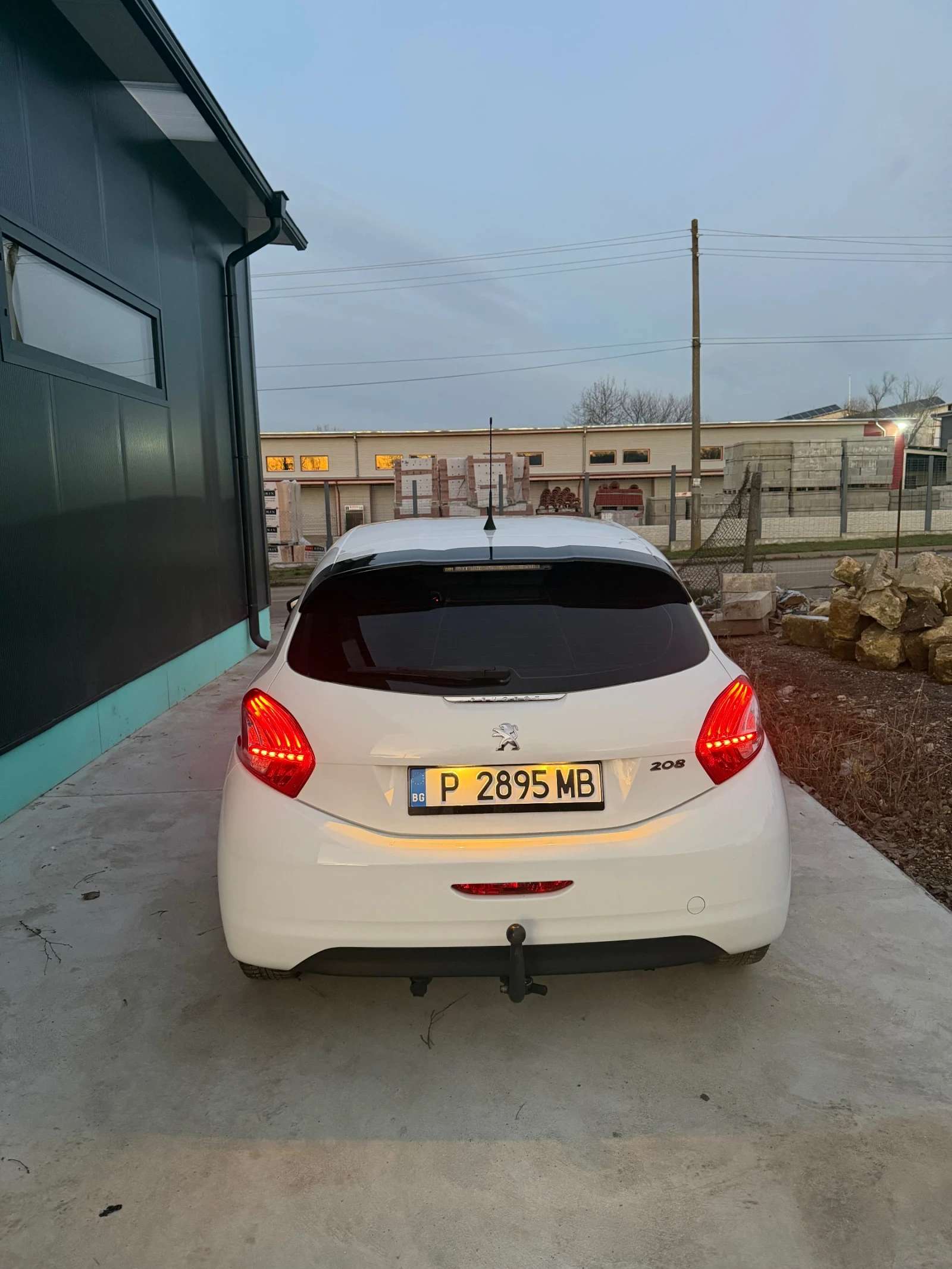 Peugeot 208 1.0 VTI | Mobile.bg � ����������� 5