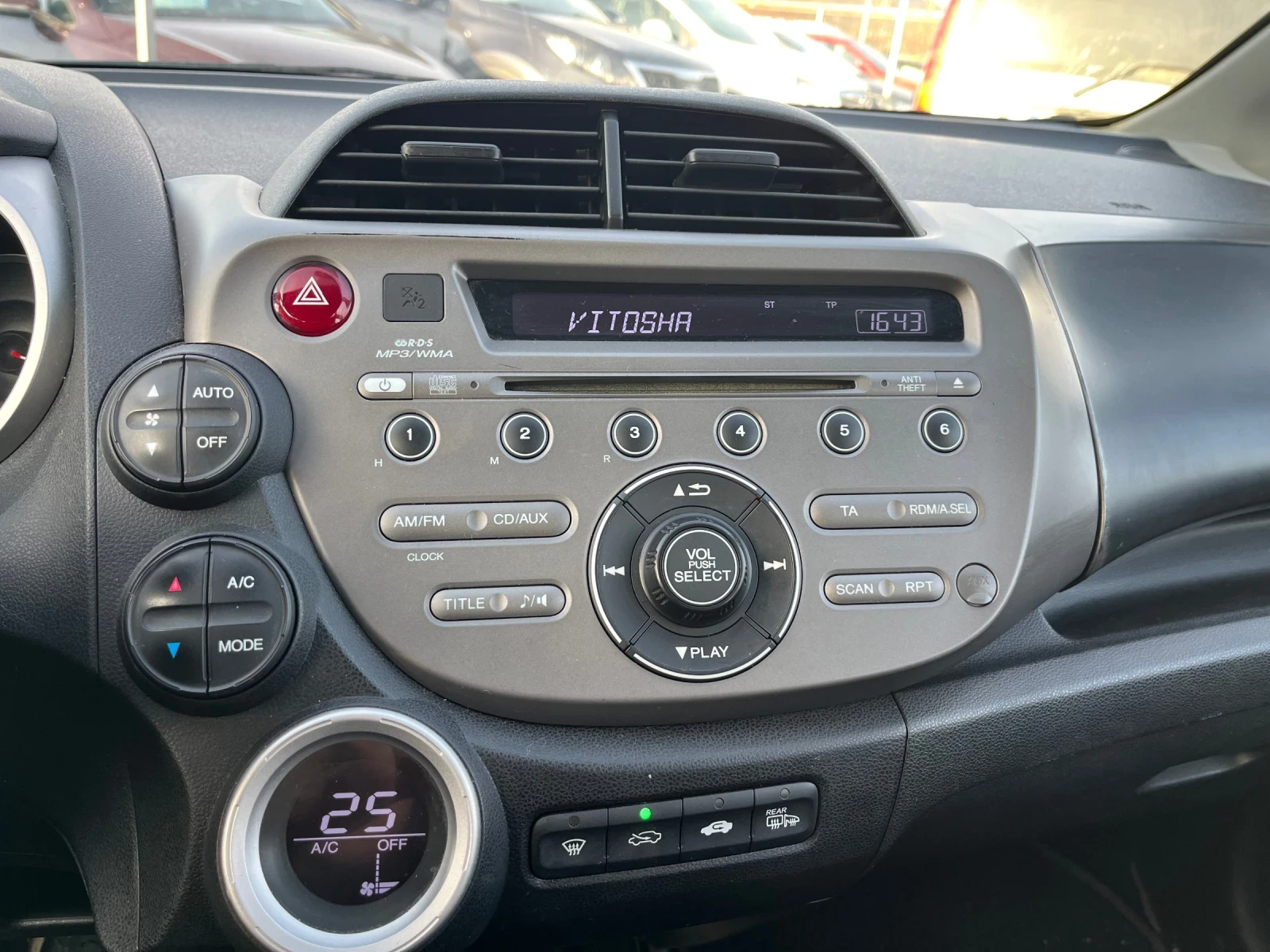 Honda Jazz 1.4i Facelift - изображение 9