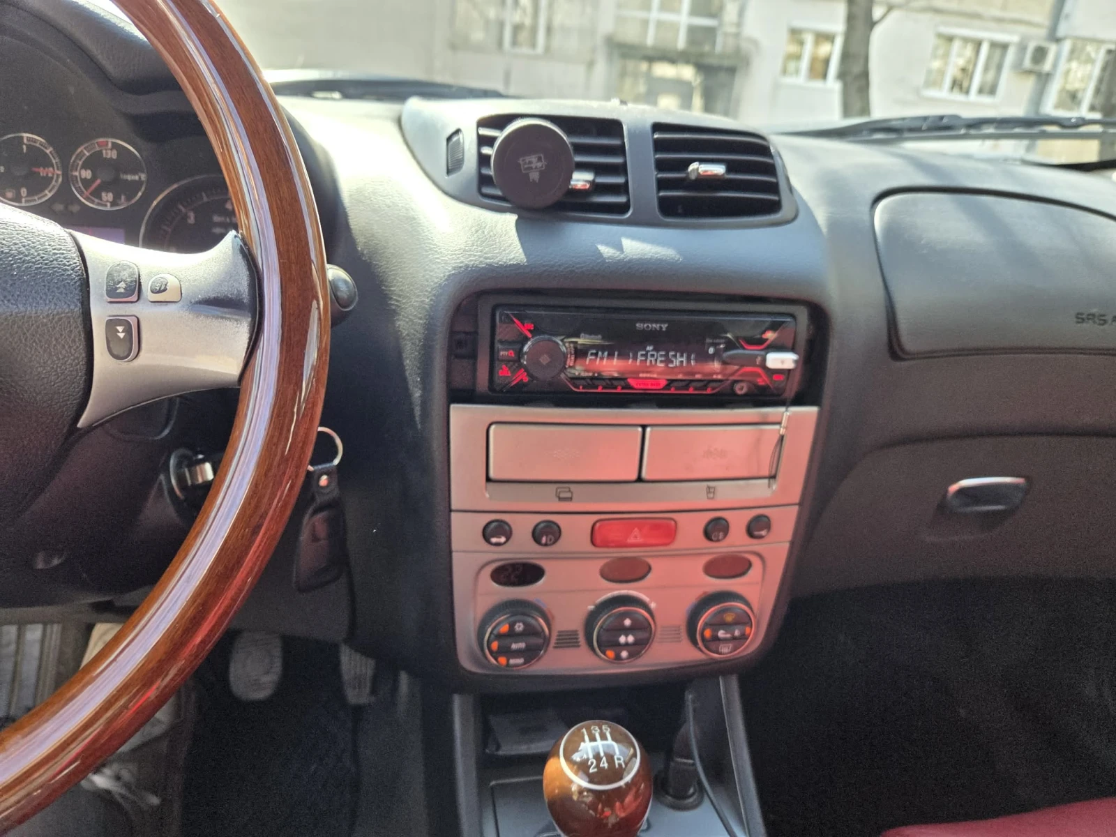 Alfa Romeo 147 GTD, снимка 4 - Автомобили и джипове - 53866794