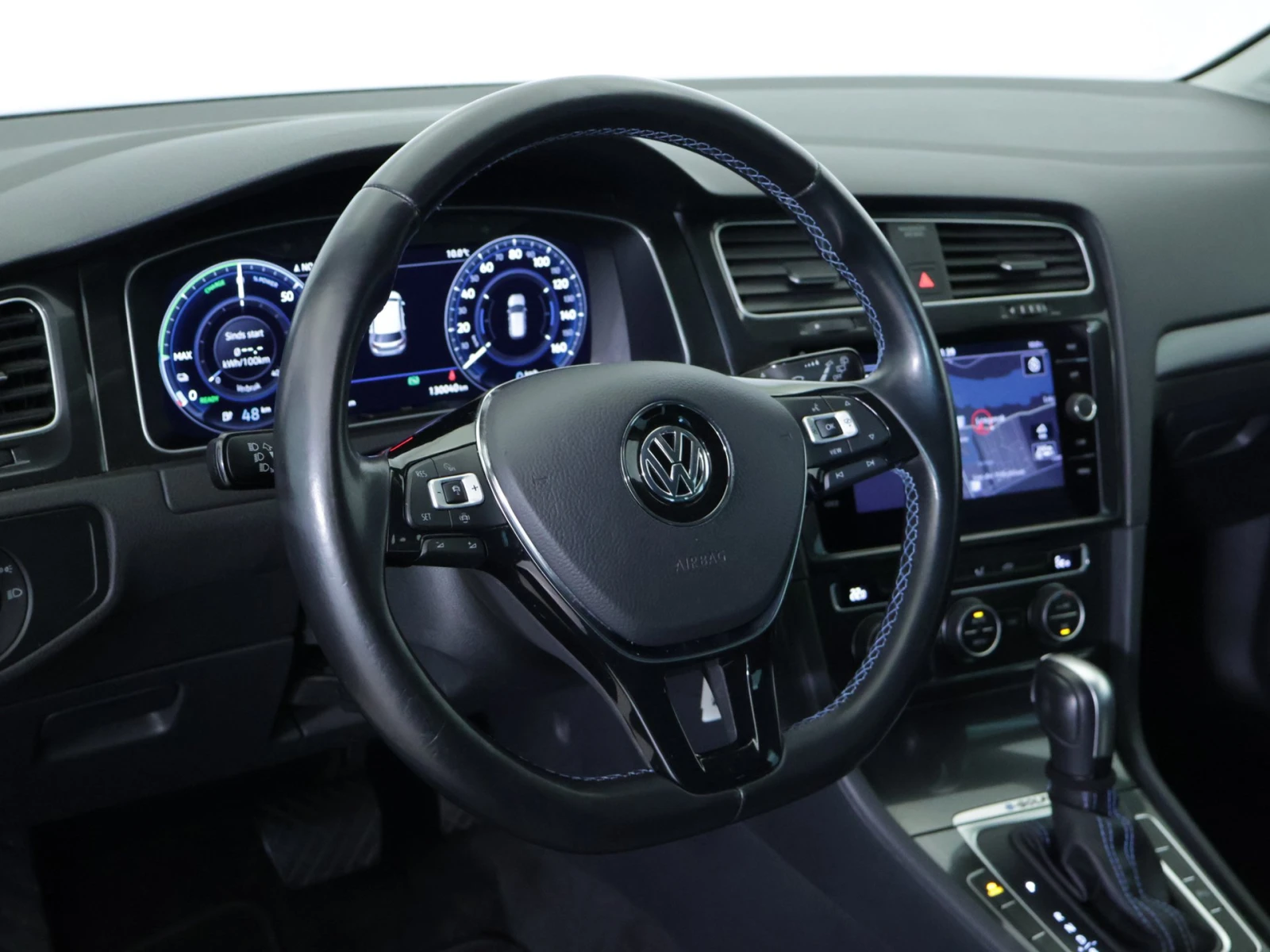 VW Golf 35 kWh, снимка 6 - Автомобили и джипове - 54136291