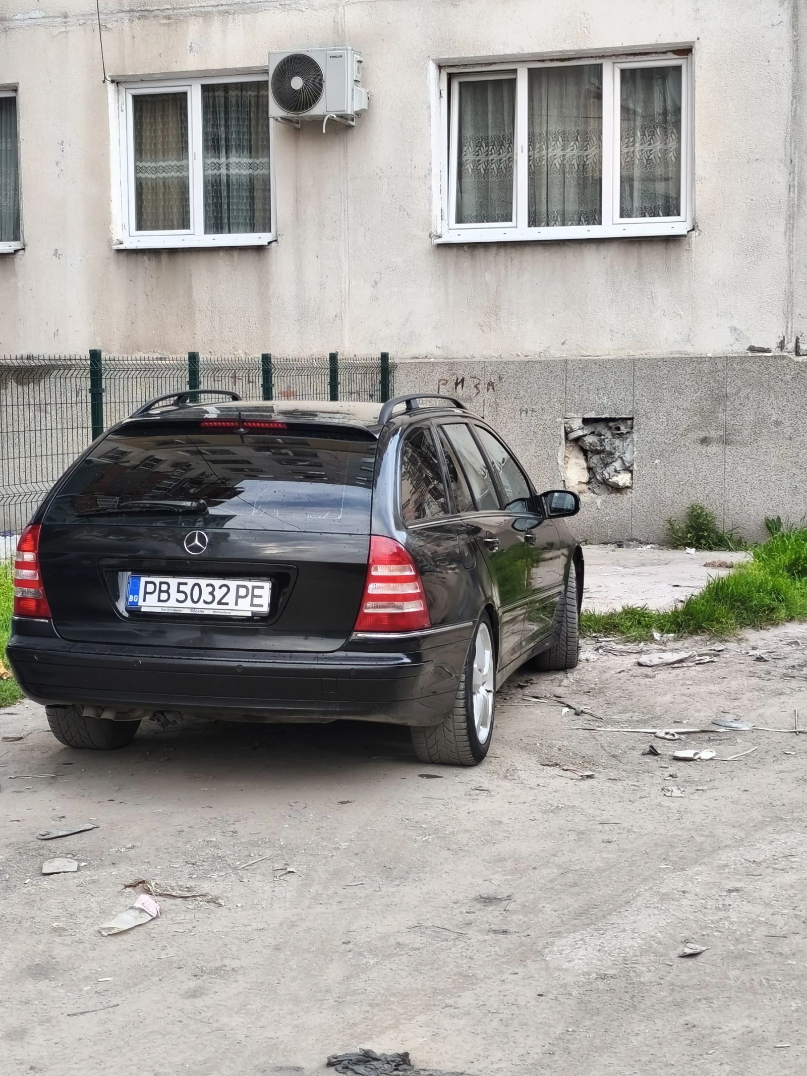 Mercedes-Benz C 220, снимка 5 - Автомобили и джипове - 54195557