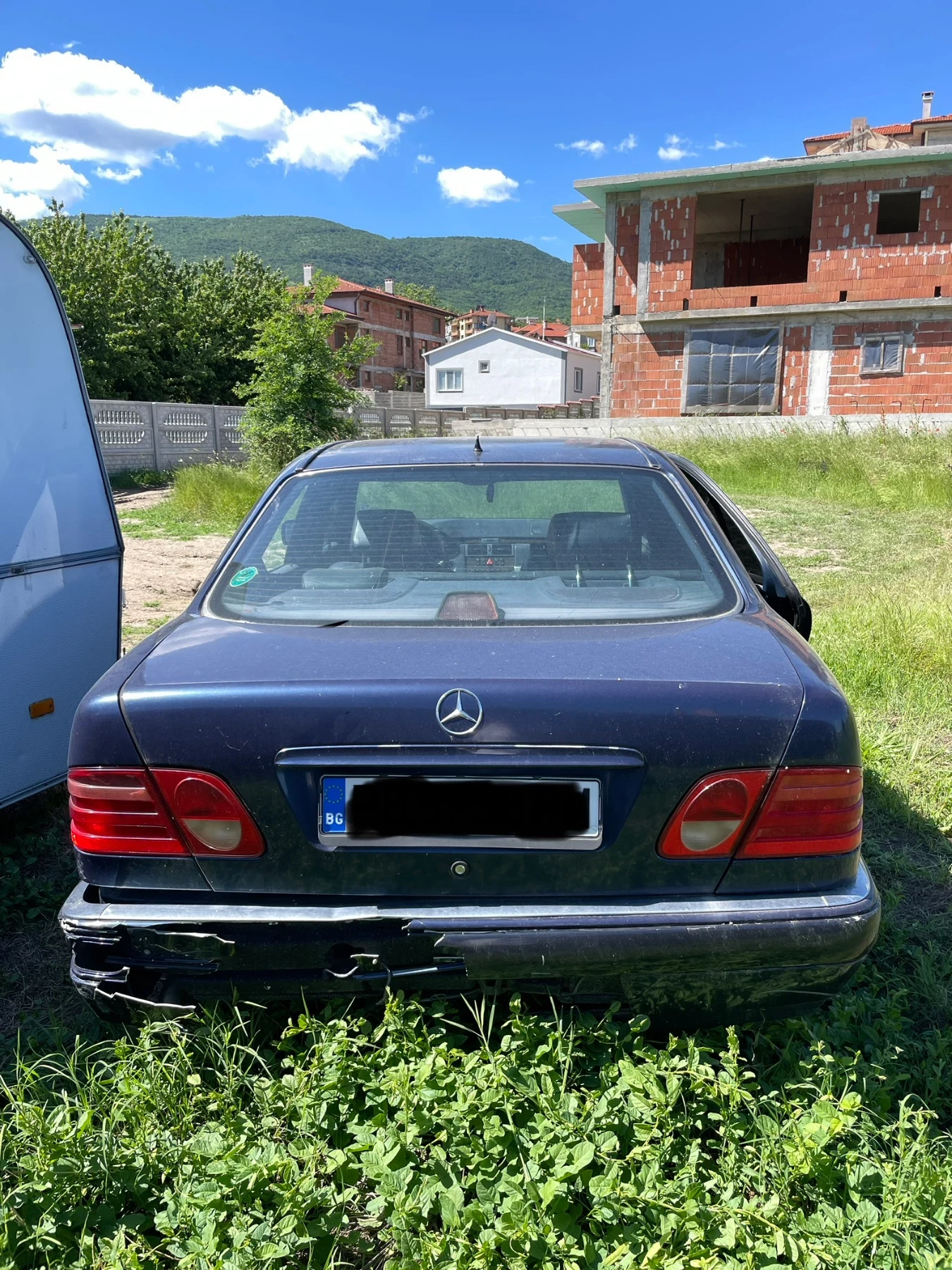 Mercedes-Benz E 200, снимка 3 - Автомобили и джипове - 54774408
