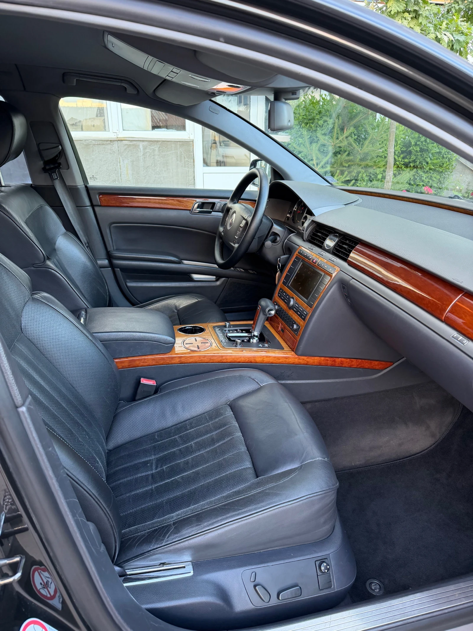 VW Phaeton 3.0 TDi, снимка 8 - Автомобили и джипове - 54934477