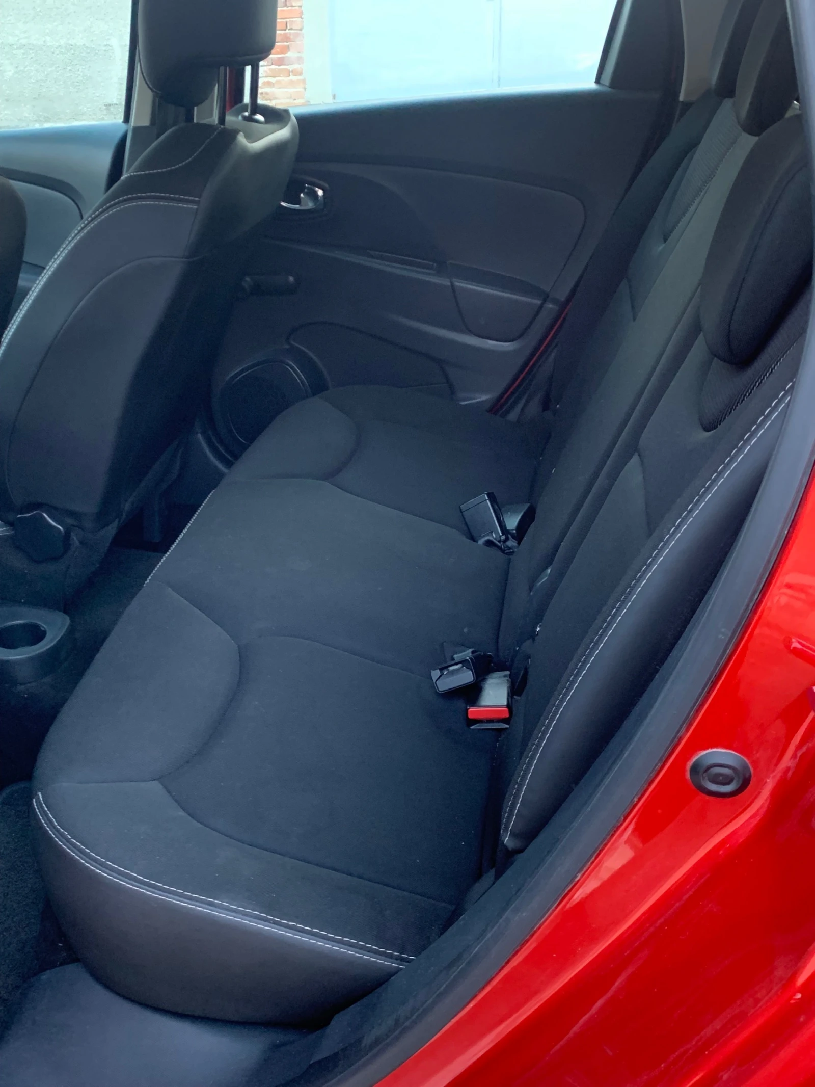 Renault Clio, снимка 5 - Автомобили и джипове - 55002579
