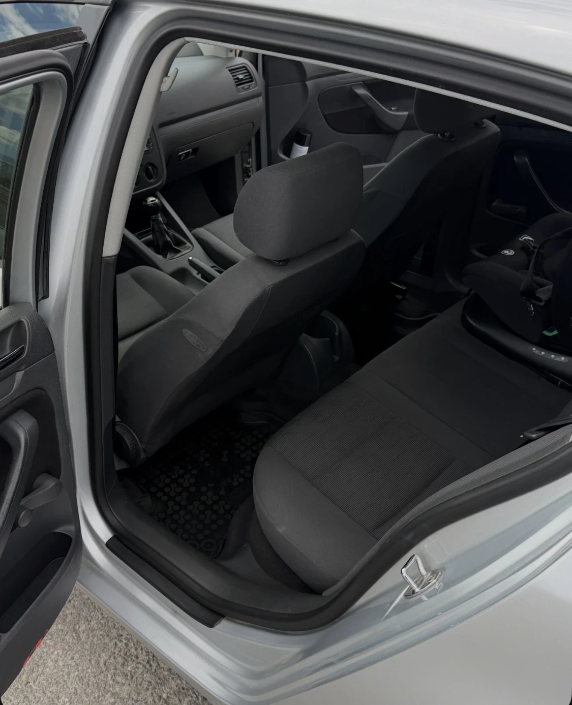 VW Golf Golf 5 1.9 TDI 105, снимка 9 - Автомобили и джипове - 55162594