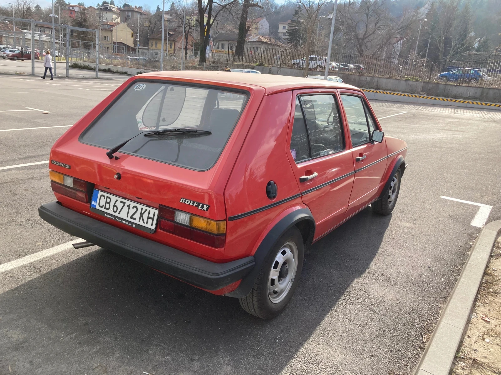 VW Golf 1983 MK1 LX 1.1 4-speed, 4-door TOP, снимка 2 - Автомобили и джипове - 55194356