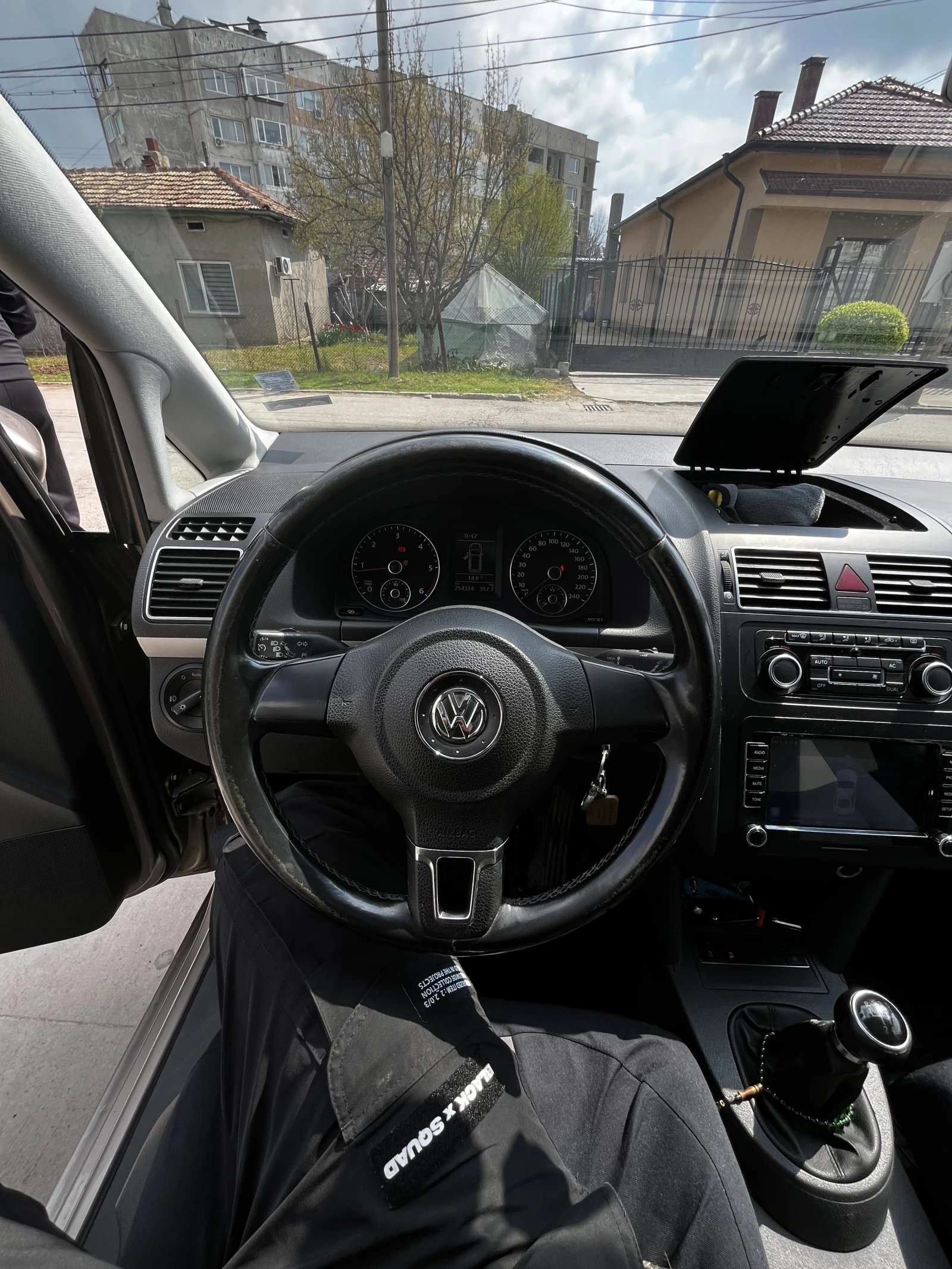 VW Touran, снимка 9 - Автомобили и джипове - 55583480