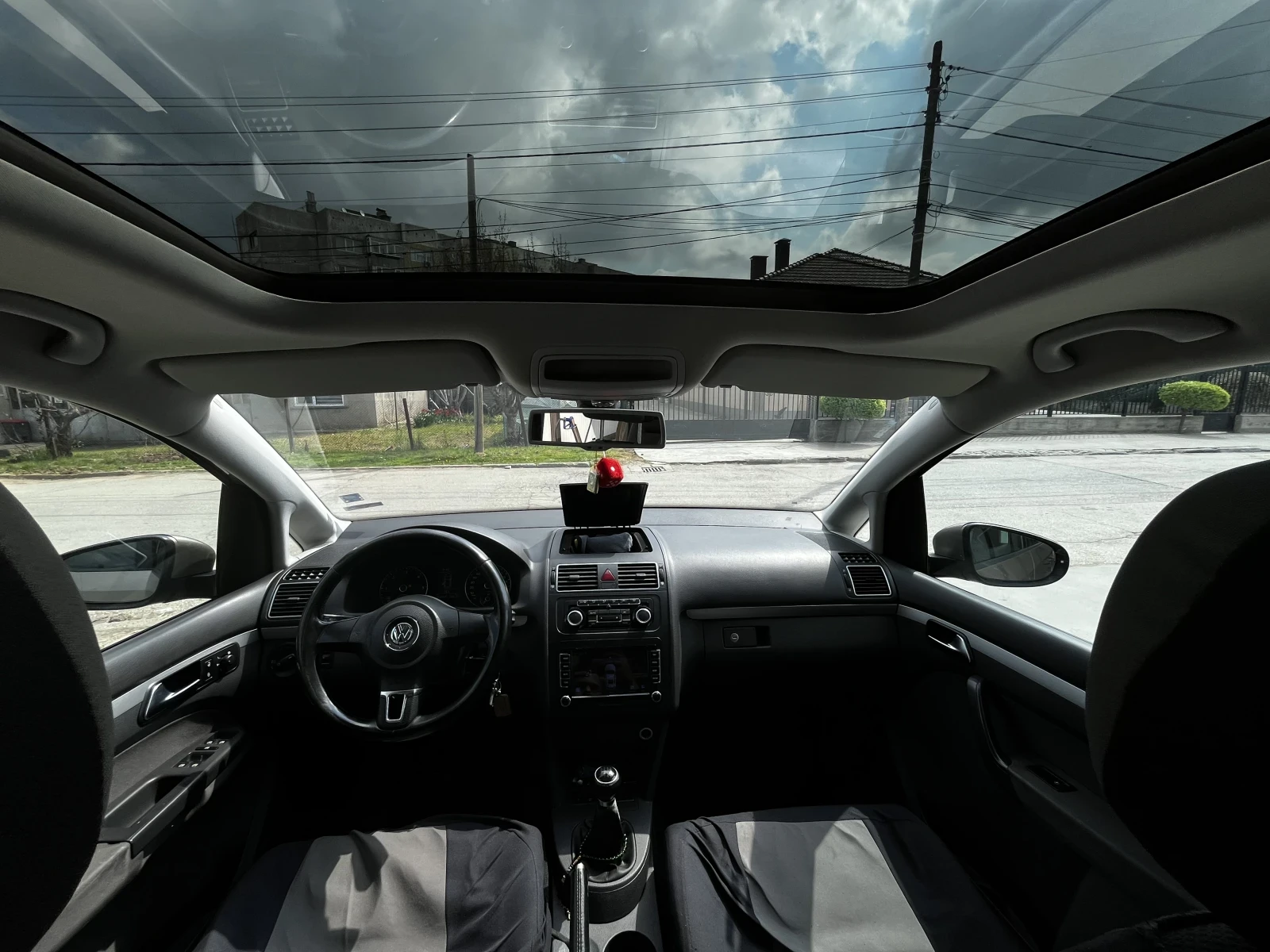 VW Touran, снимка 12 - Автомобили и джипове - 55583480