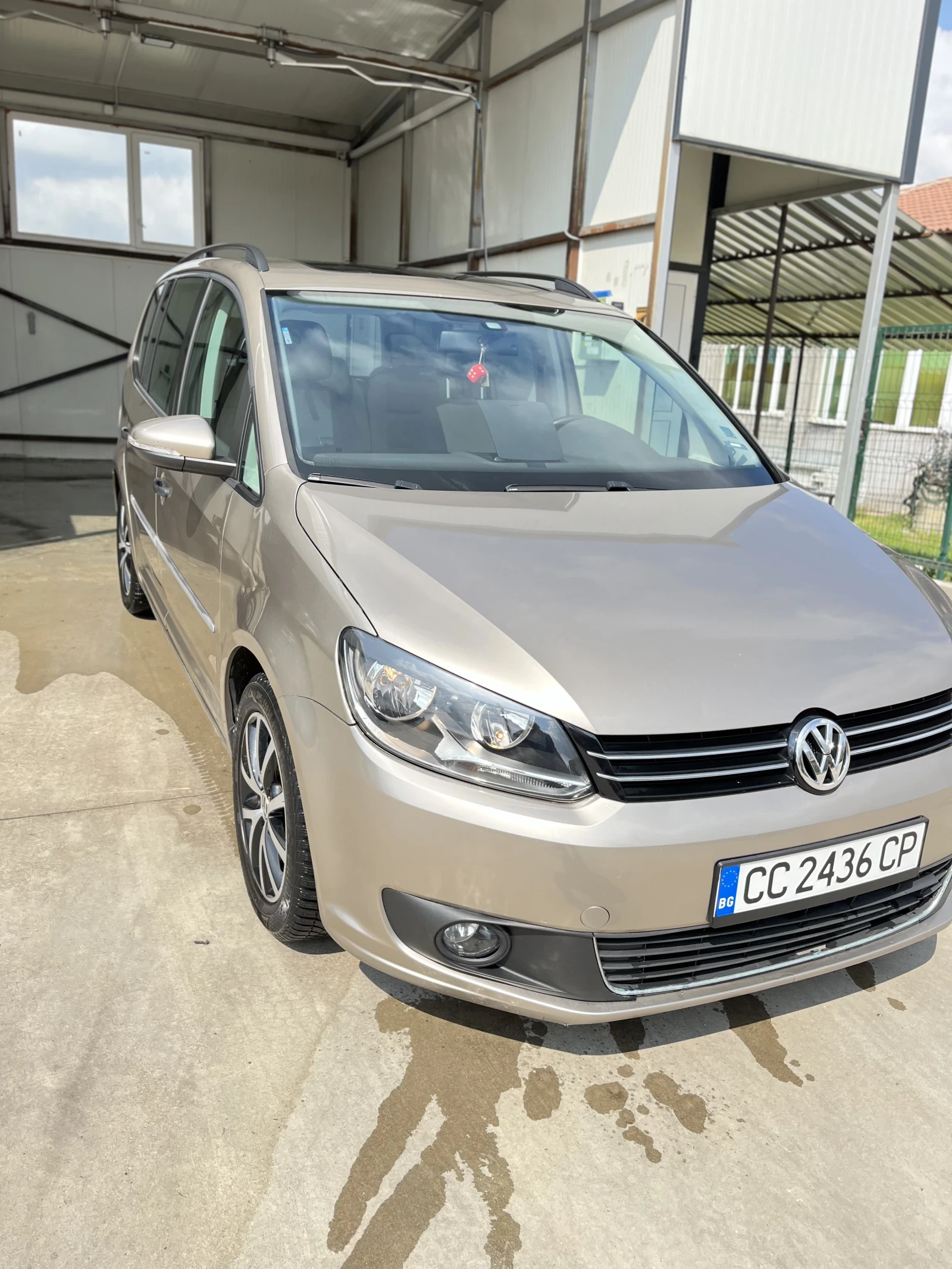 VW Touran, снимка 3 - Автомобили и джипове - 55583480