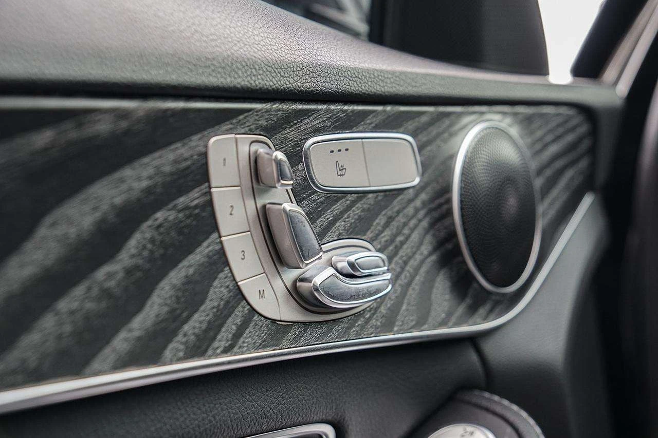 Mercedes-Benz C 300 ПОДГРЕВИ| ПАМЕТ| NAVI| CARFAX| , снимка 11 - Автомобили и джипове - 55849453