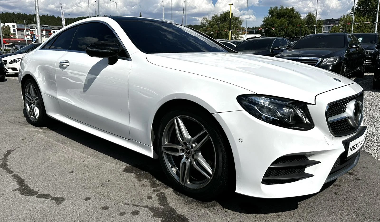 Mercedes-Benz E 220 CDI 194HP AMG HUD PANO CAMERA CARPLAY BLIND SPOT, снимка 3 - Автомобили и джипове - 55940772