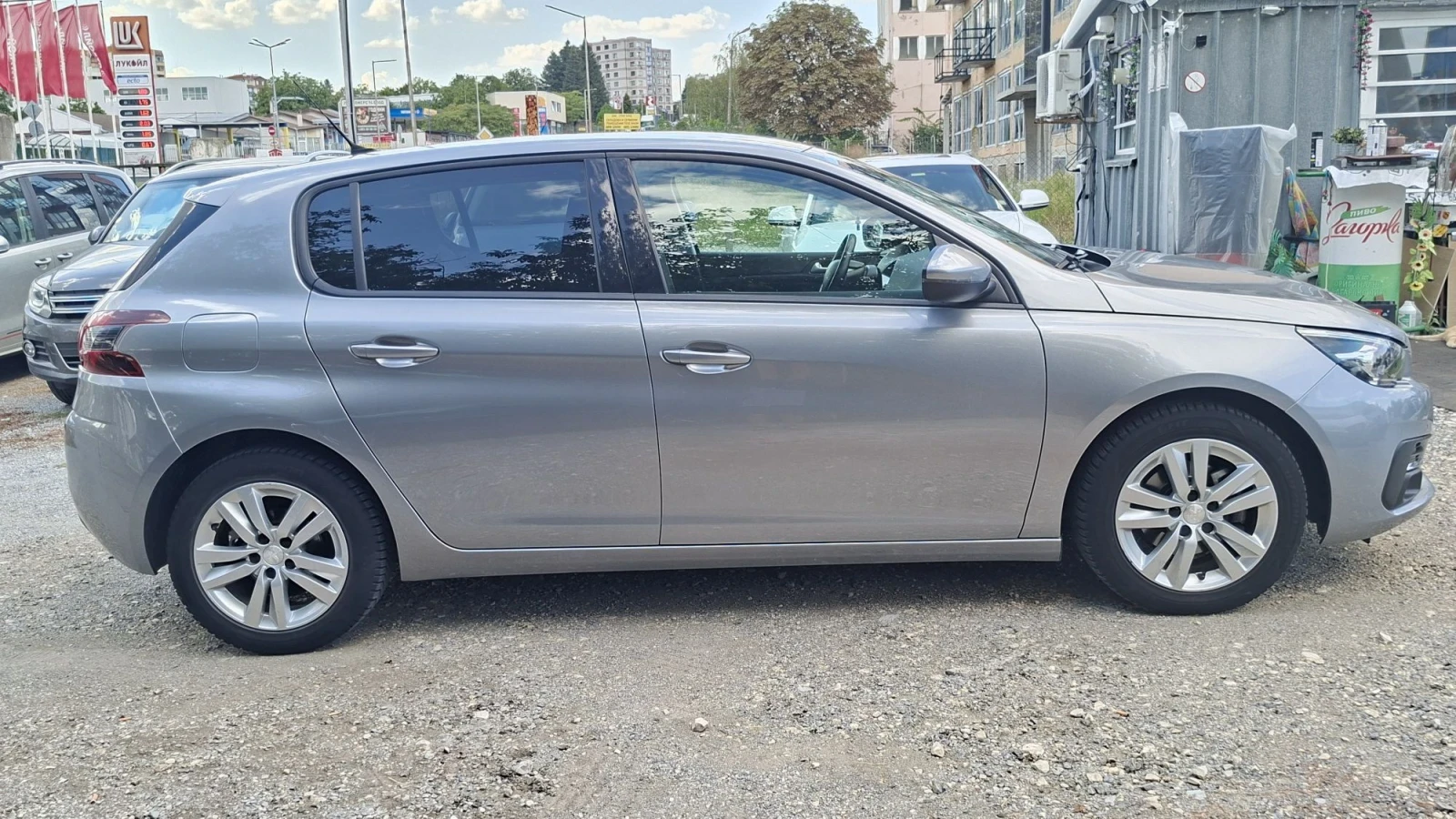 Peugeot 308 1.5 Blue HDI 130kc, снимка 6 - Автомобили и джипове - 55966850
