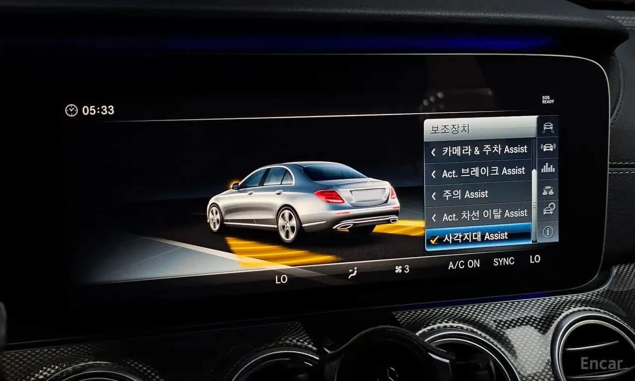 Mercedes-Benz E 300 * E300 4MATIC AMG Line * , снимка 16 - Автомобили и джипове - 56735734