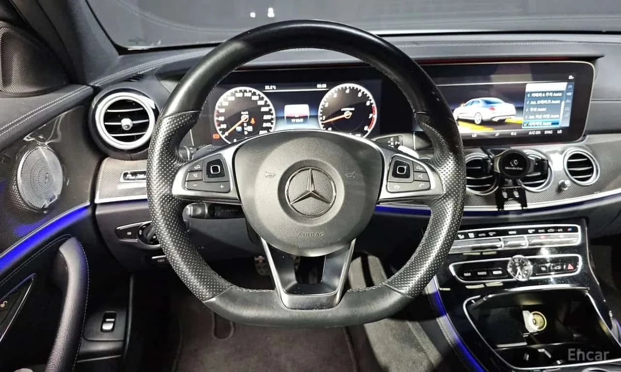 Mercedes-Benz E 300 * E300 4MATIC AMG Line * , снимка 13 - Автомобили и джипове - 56735734