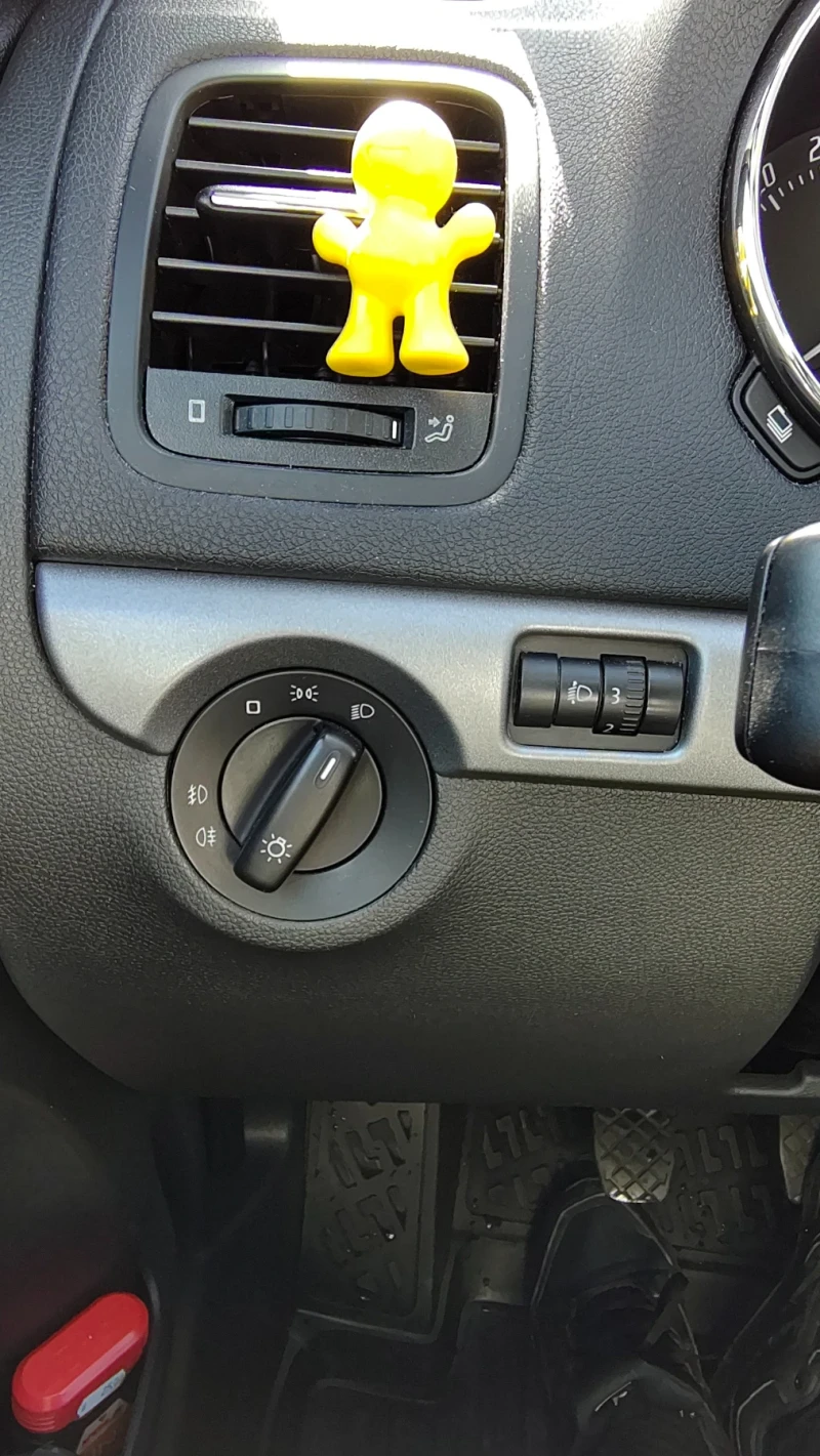 Skoda Yeti 2.0TDI * 110кс* 4х4* РЪЧНИ СКОРОСТИ* ОБСЛУЖЕНА* , снимка 10 - Автомобили и джипове - 52346880