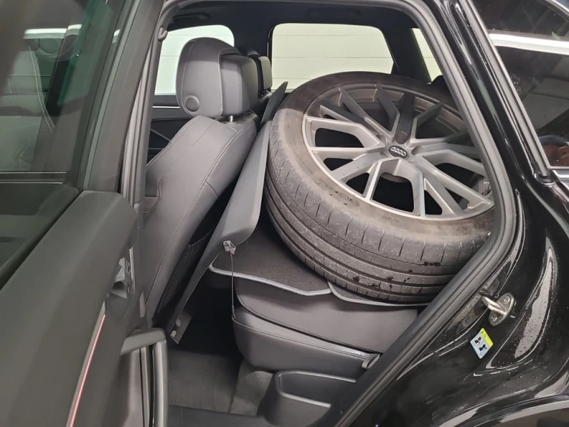 Audi Q3 * TECHNIK * CARFAX * , снимка 13 - Автомобили и джипове - 52839615