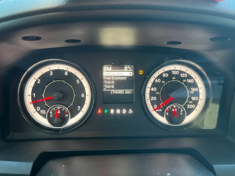 Dodge RAM 1500 * Express * CARFAX * БЕЗ ПЪРВОНАЧАЛНА ВНОСКА, снимка 8 - Автомобили и джипове - 53198585