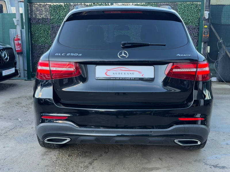 Mercedes-Benz GLC 250 AMG/LED/NAVI/СОБСТВЕН ЛИЗИНГ, снимка 5 - Автомобили и джипове - 53403487