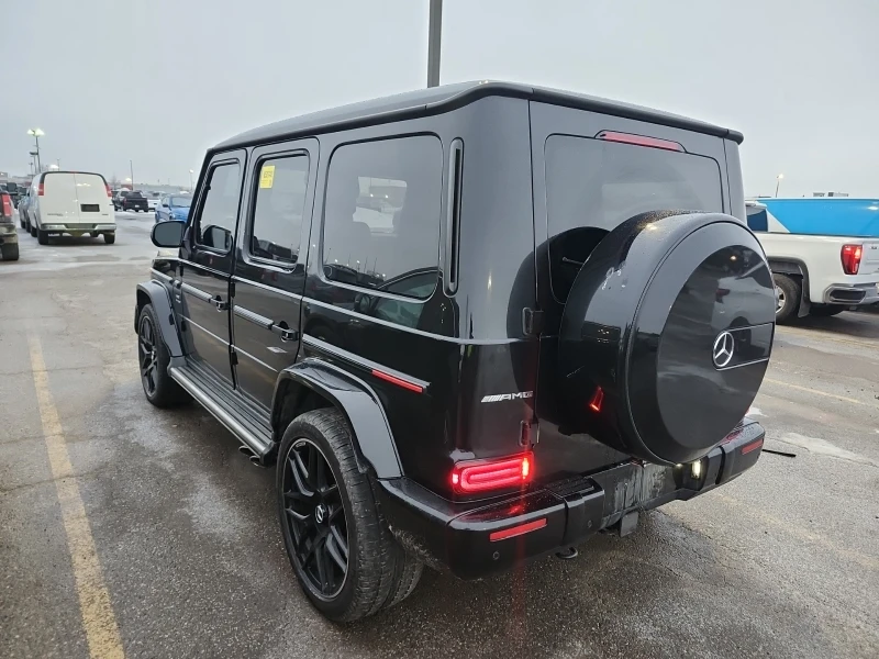 Mercedes-Benz G 63 AMG МАСАЖ| ОБДУХ| 360| HEADUP| BURMESTER| АМБИЕНТ| PAN, снимка 4 - Автомобили и джипове - 53524037