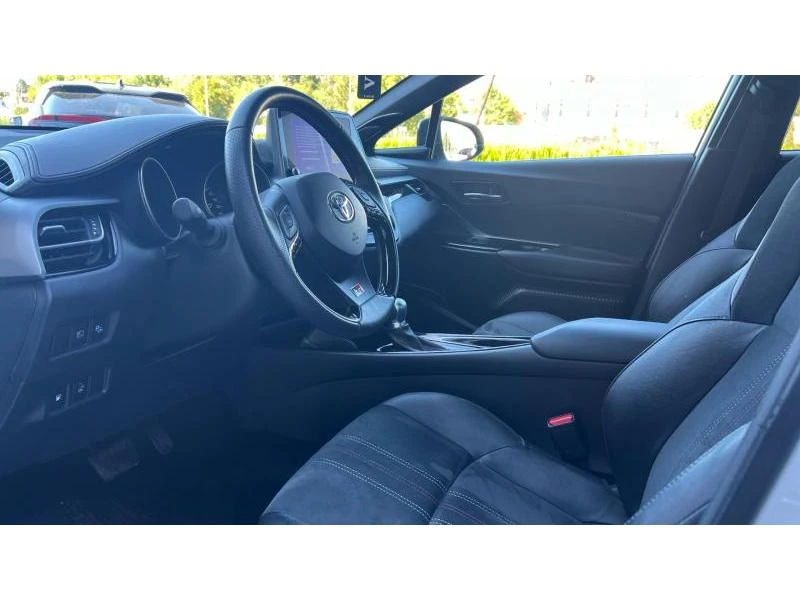 Toyota C-HR 2.0H GR Sport - изображение 9