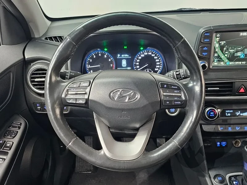 Hyundai Kona 1.6 - САМО 30% АВАНС, снимка 12 - Автомобили и джипове - 56305084
