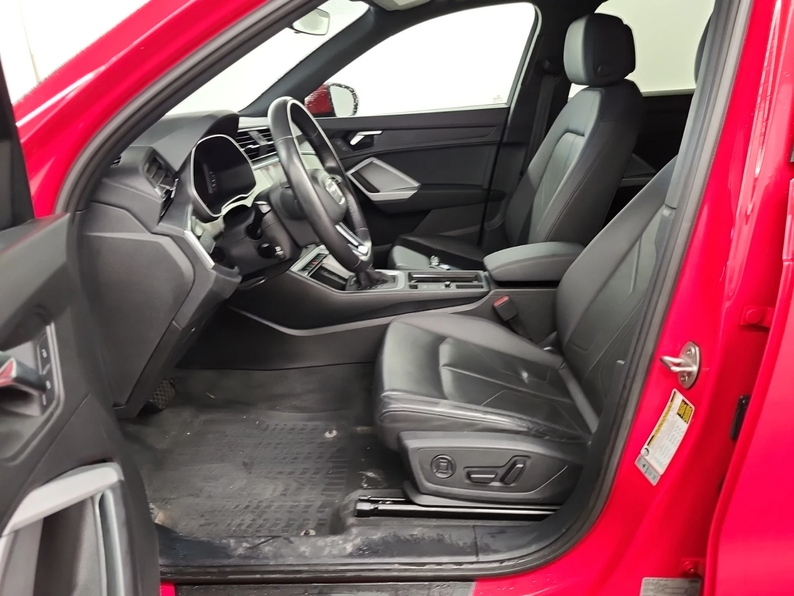 Audi Q3 * CARFAX* БЕЗ ПЪРВОНАЧАЛНА*  - изображение 8