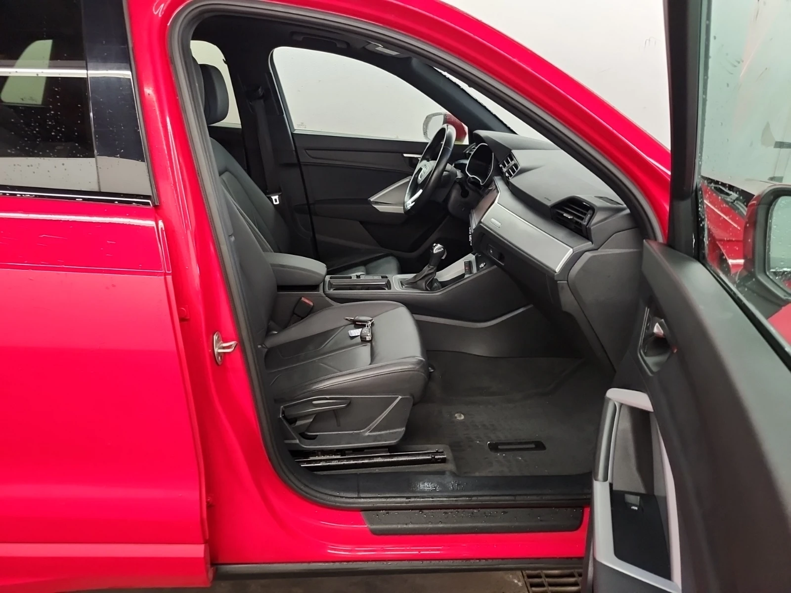 Audi Q3 * CARFAX* БЕЗ ПЪРВОНАЧАЛНА*  - изображение 9