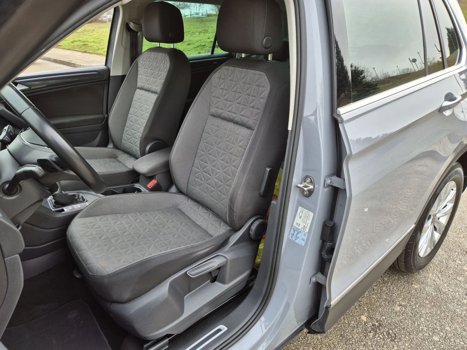 VW Tiguan 2.0TDI Face Digital Distr LED Assist - изображение 10