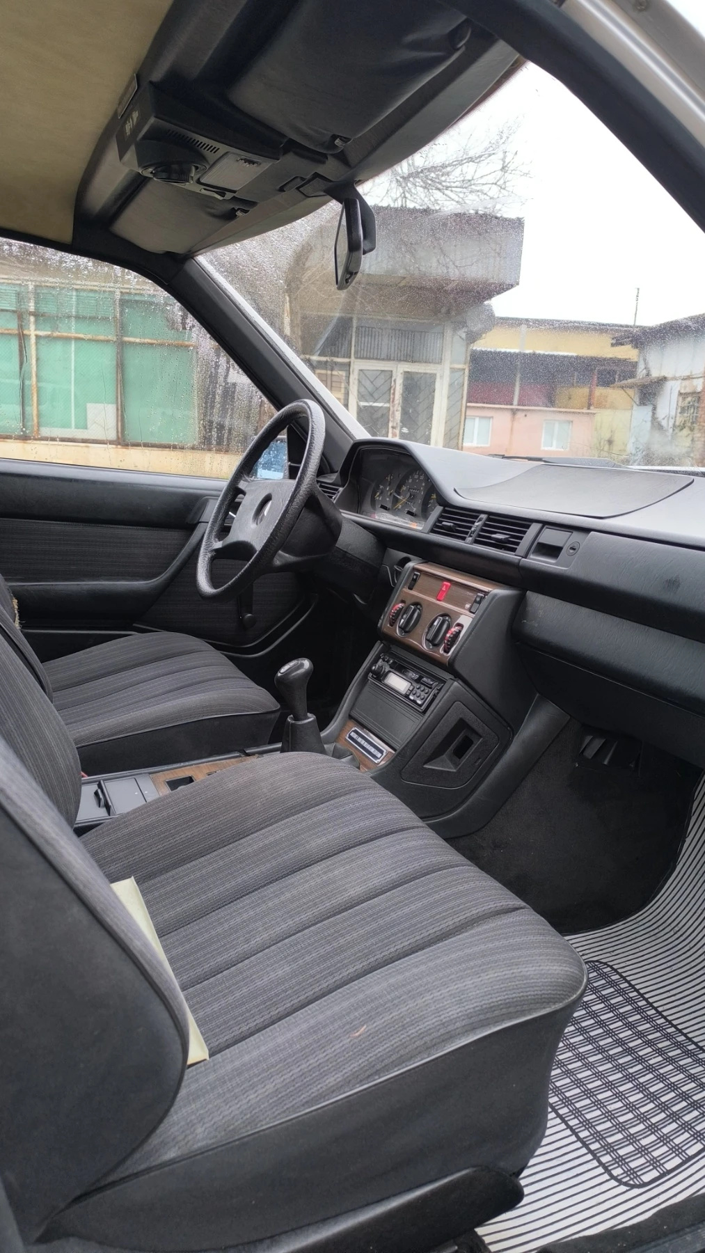 Mercedes-Benz 250 Intercar - изображение 2