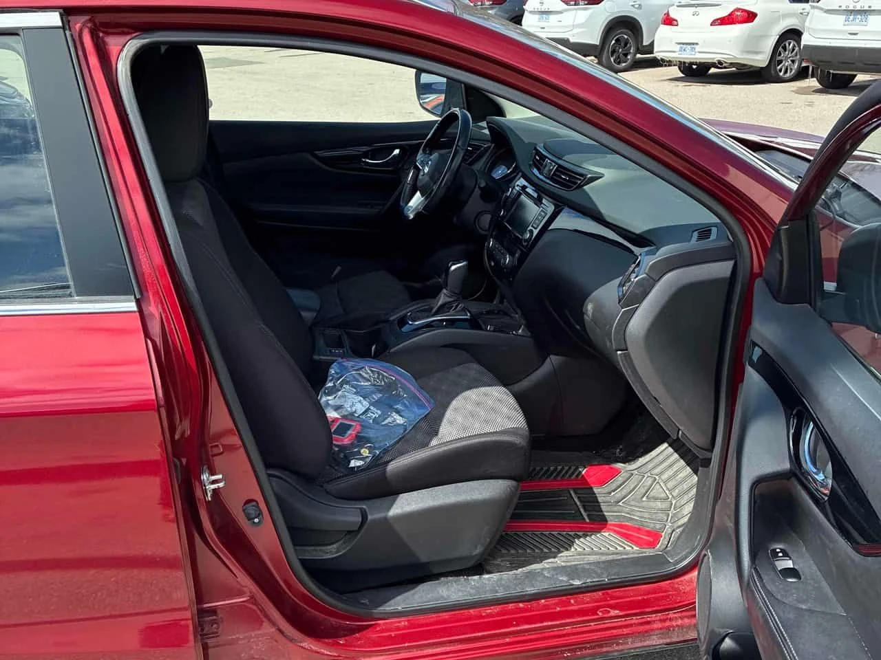 Nissan Qashqai * AWD CVT * ГЛАВНО ПРЕДСТАВИТЕЛСТВО* , снимка 11 - Автомобили и джипове - 54134545