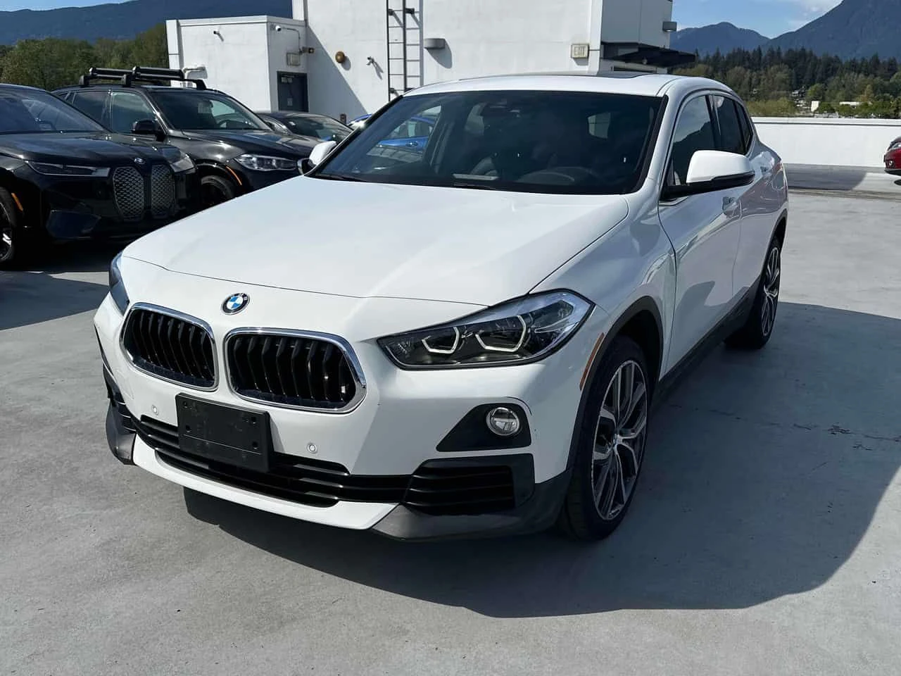 BMW X2 xDrive28i/ПАНОРАМА/ПОДГРЕВИ