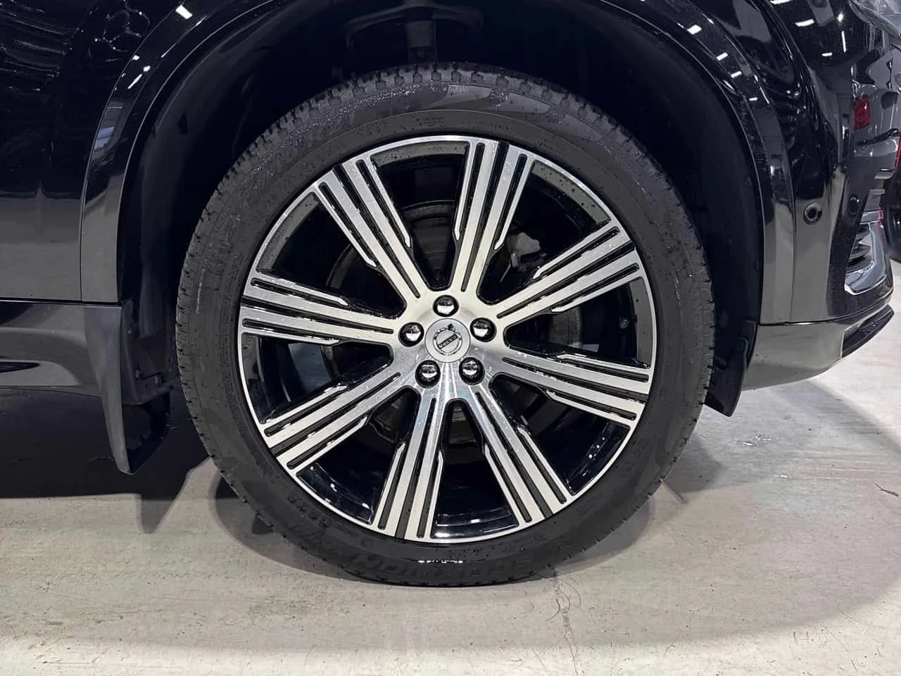 Volvo Xc90 * Ultra Bright Theme * CARFAX * ���� �� �� | Mobile.bg � ����������� 16