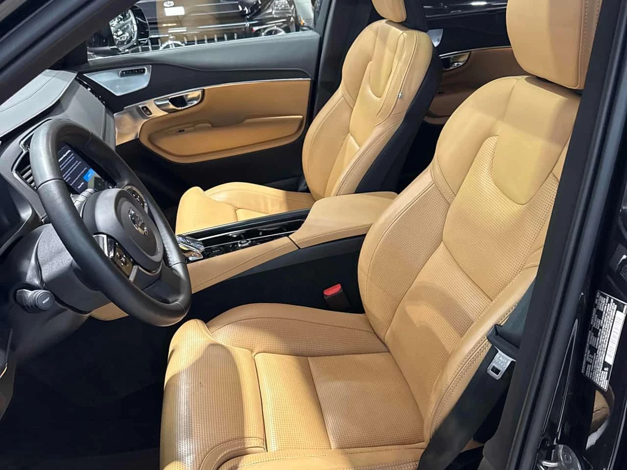 Volvo Xc90 * Ultra Bright Theme * CARFAX * ���� �� �� | Mobile.bg � ����������� 7
