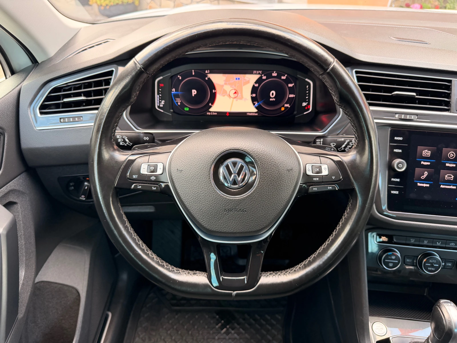 VW Tiguan 2.0TDI* NAVI* 360 KAMERA* DIGITAL* LIZING, снимка 7 - Автомобили и джипове - 55223322