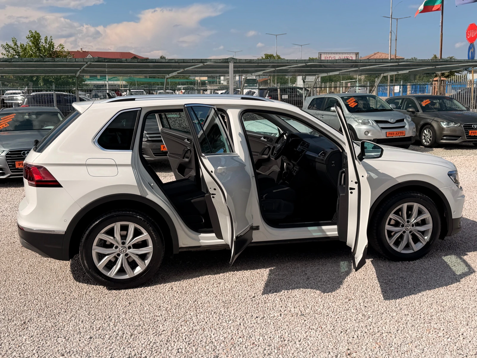 VW Tiguan 2.0TDI* NAVI* 360 KAMERA* DIGITAL* LIZING, снимка 6 - Автомобили и джипове - 55223322