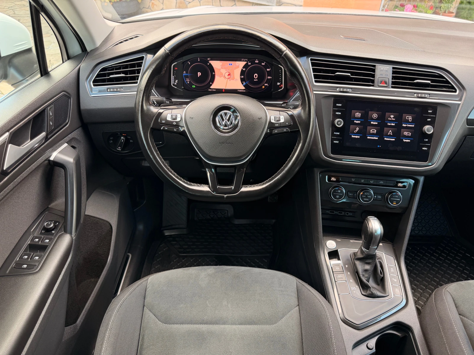 VW Tiguan 2.0TDI* NAVI* 360 KAMERA* DIGITAL* LIZING, снимка 3 - Автомобили и джипове - 55223322