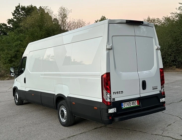 Iveco 35S18 HI-MATIC* MAXI L4H2* LED* ВЪЗ.ВЪЗГЛАВНИЦИ* КЛИМA - изображение 5