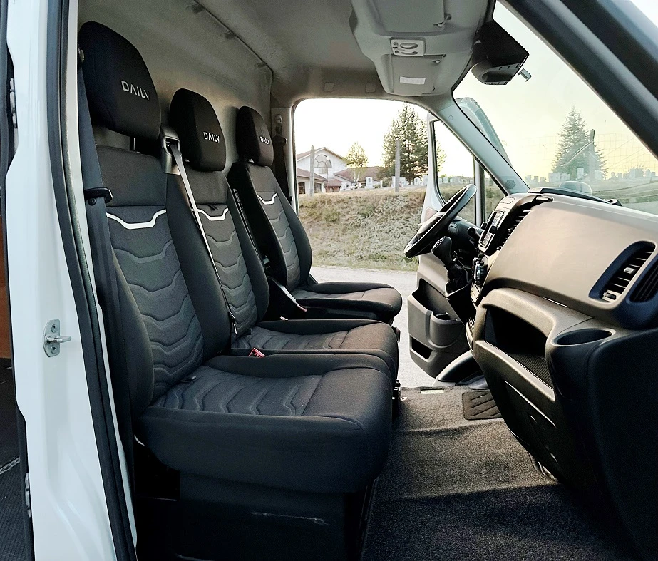 Iveco 35S18 HI-MATIC* MAXI L4H2* LED* ВЪЗ.ВЪЗГЛАВНИЦИ* КЛИМA - изображение 10