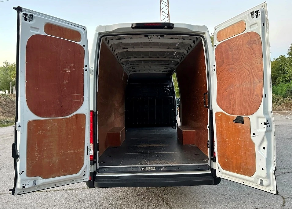 Iveco 35S18 HI-MATIC* MAXI L4H2* LED* ВЪЗ.ВЪЗГЛАВНИЦИ* КЛИМA - изображение 7
