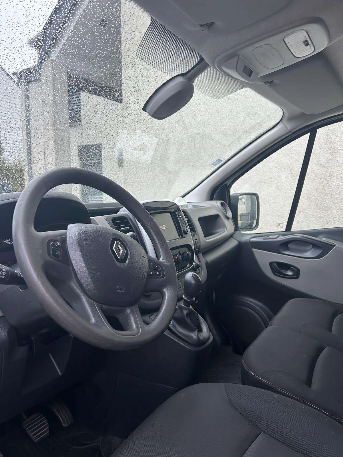 Renault Trafic L, снимка 5 - Бусове и автобуси - 53844958