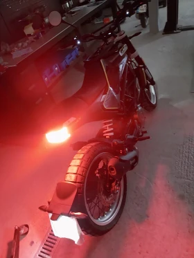 Husqvarna Svartpilen 401 2018г.На 13000 км , снимка 8