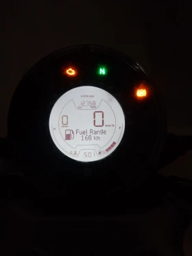 Husqvarna Svartpilen 401 2018г.На 13000 км , снимка 10