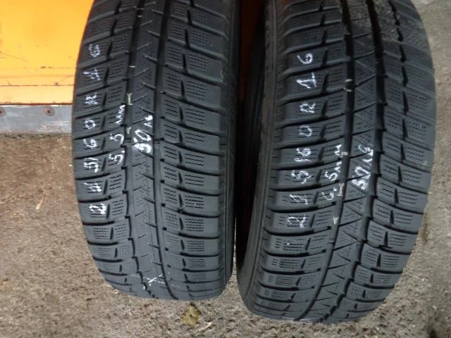 Гуми Зимни 215/60R16, снимка 2 - Гуми и джанти - 12733713